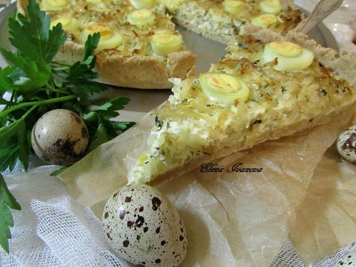 Киш из цельнозерновой муки с капустой и яйцом