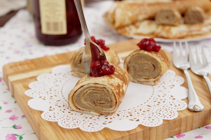 Блины с  муссом из утиной печени