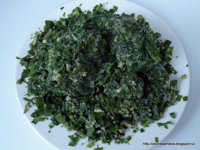 Глазированные пироги со щавелем