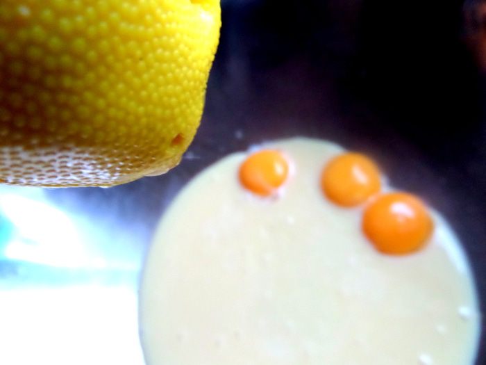 Песочный пирог с кремом на сгущенке