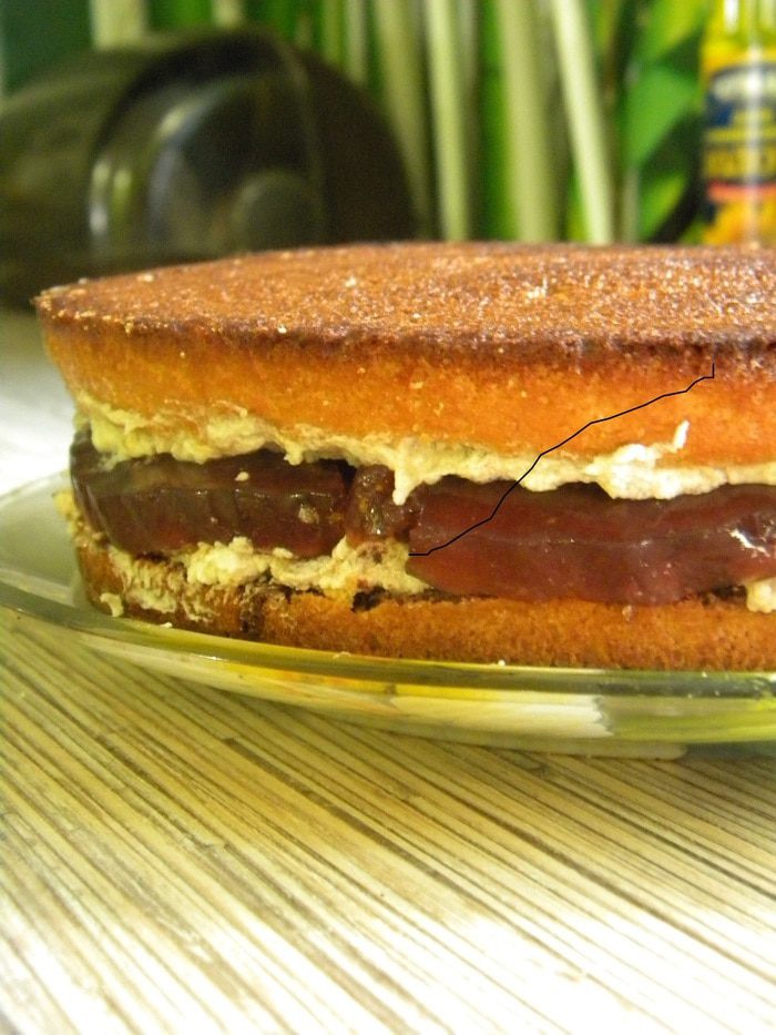 Бисквитный торт с апельсиново-вишневым желе