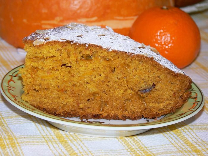 Тыквенный кекс с апельсином и финиками