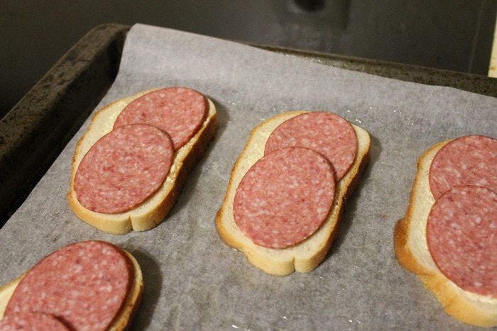 Бутерброд с яйцом пашот