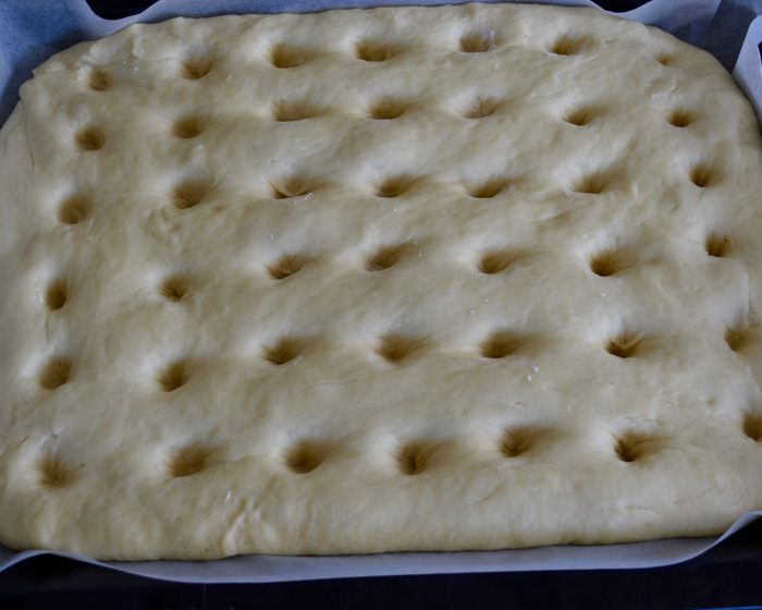 Дрожжевой масляный пирог с маком