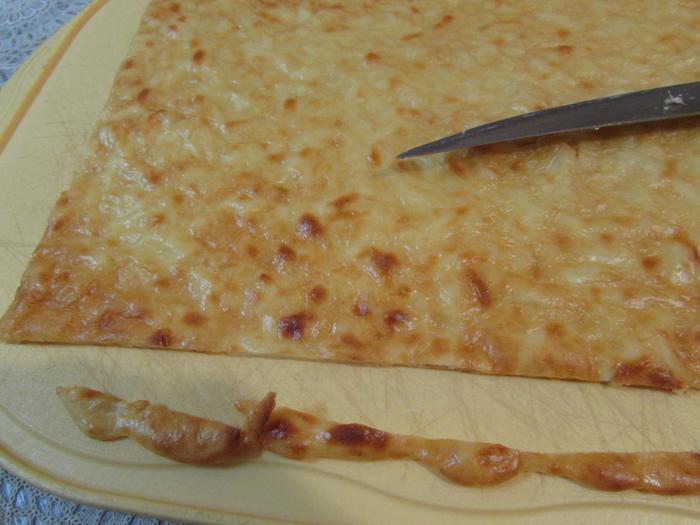 Праздничный сырный рулет с курицей