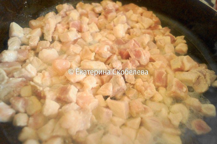 Пирог из заварного теста с ароматнейшей мясной начинкой