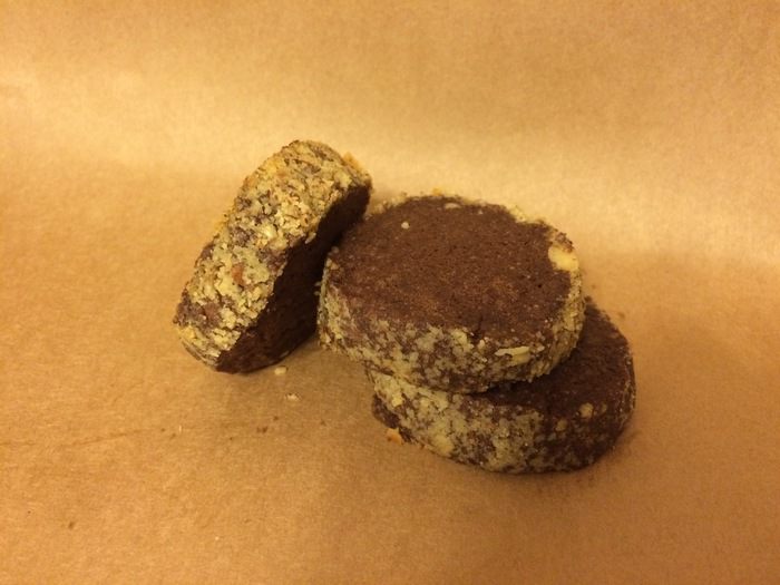 Шоколадно-лимонное печенье в ореховой панировке 