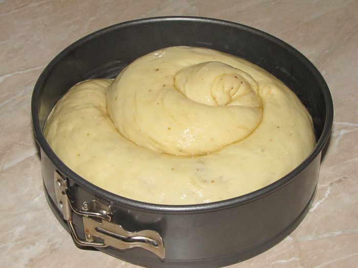 Пасхальный каринтийский хлеб