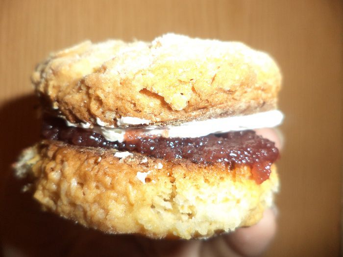 Кокосовое печенье с двойной начинкой