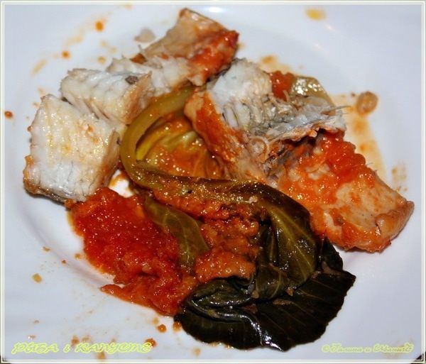 Рыба в капусте