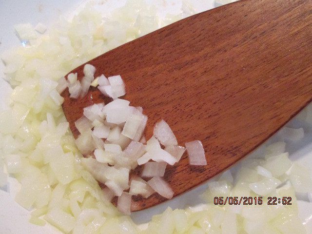 Мороженое-закуска с сельдью и маринованным луком