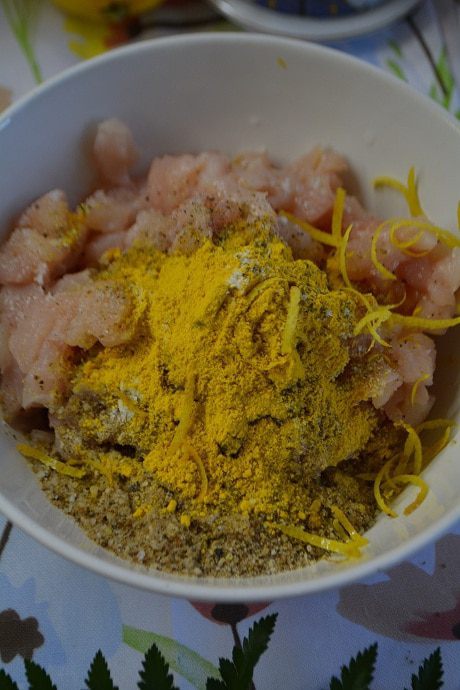 Шашлыки из рубленного мяса с овощами