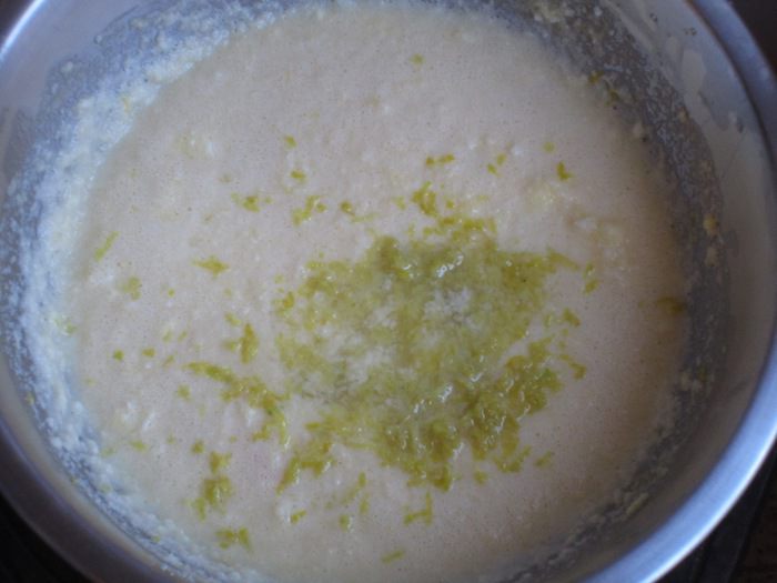 Кекс с малиновым сердечком