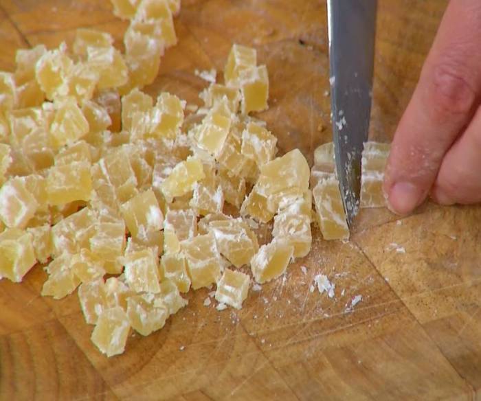 Сливочное парфе с инжирным соусом