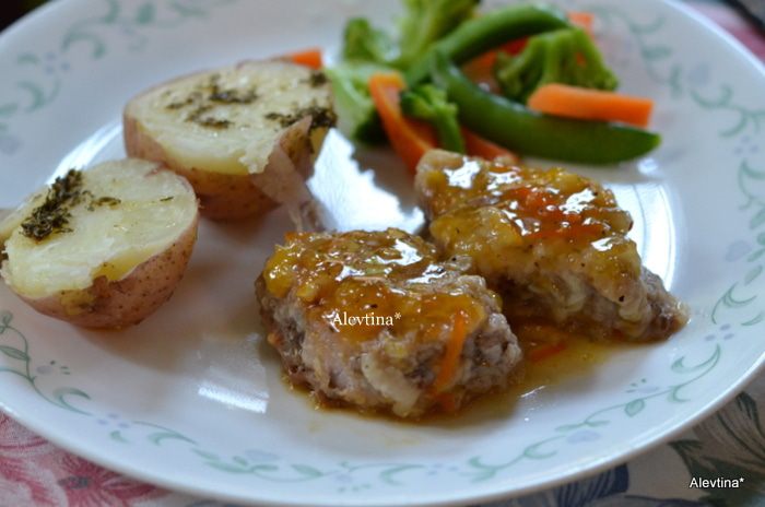 Свиные медальоны с мармеладным джемом