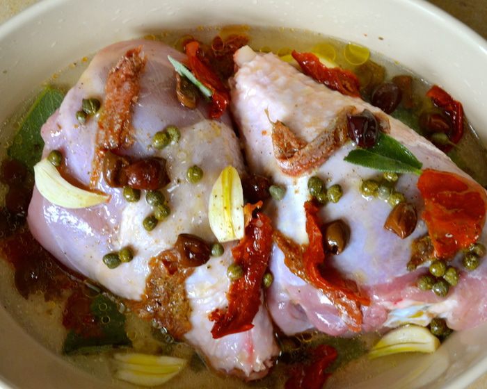 Ароматная индейка в духовке