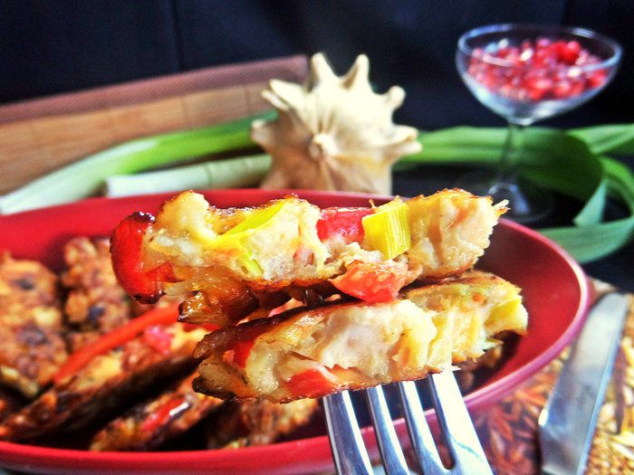 Куриные котлеты с рисом и овощами