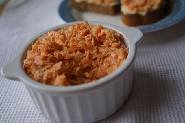 Рийет из лосося (Rillettes de Saumon)