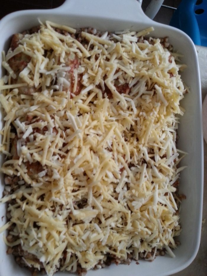 Гречневая запеканка с куриными шариками