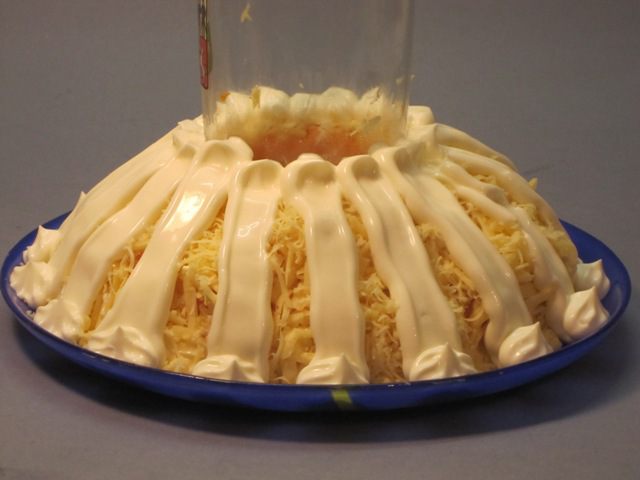 Салат с кальмарами