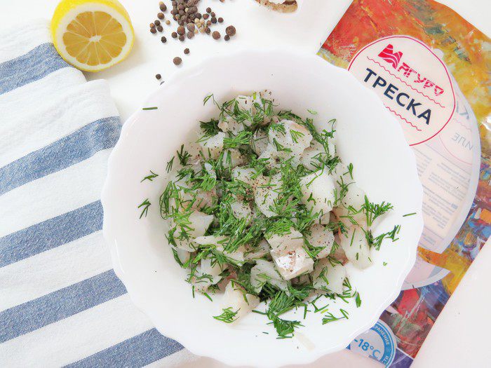 Рыбная кулебяка на четыре угла