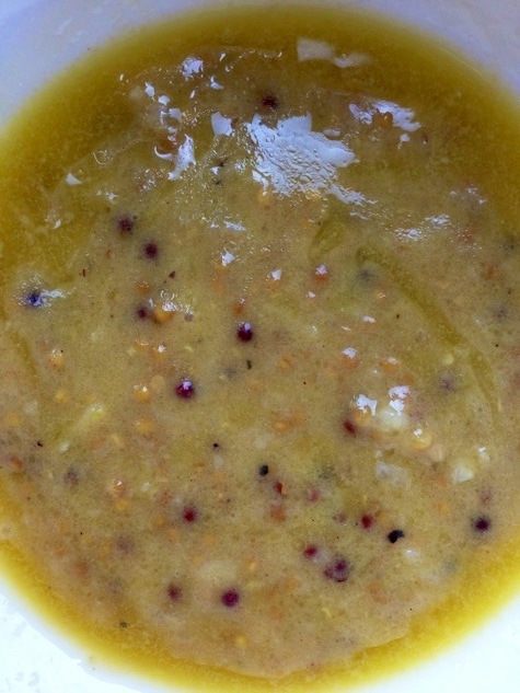 Картофельный салат с грецким орехом и базиликом