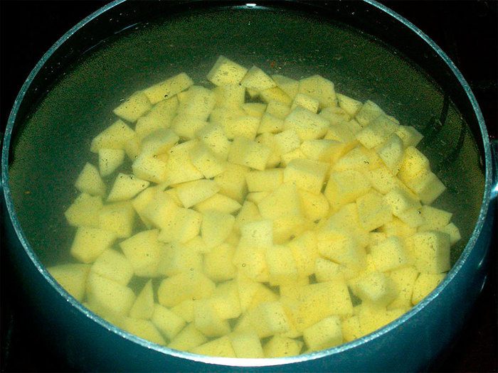 Картофельное пюре с соусом