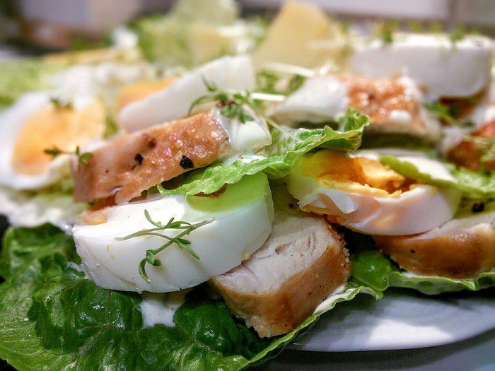 Салат &amp;quot;Цезарь&amp;quot; с курицей 