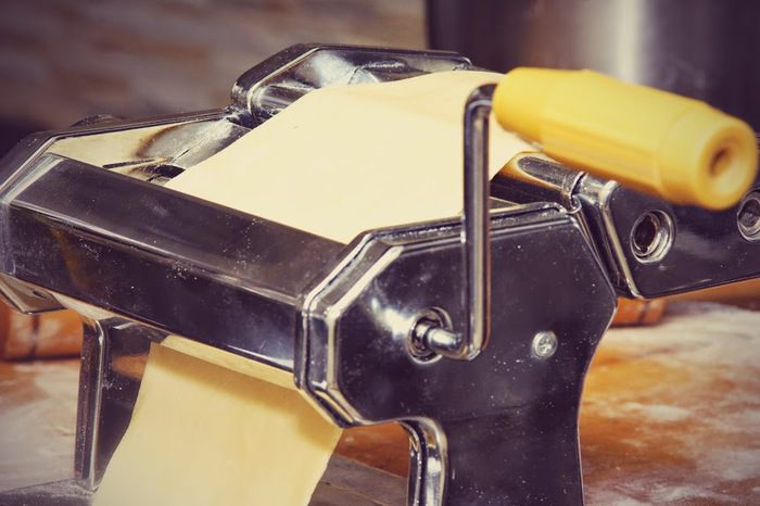 Куриный суп с домашней лапшой и сладким перцем