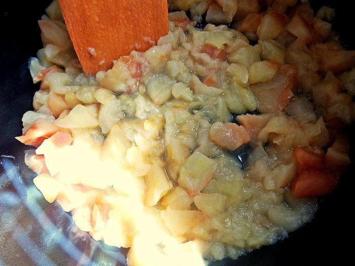 Яблочное пюре со сгущёнкой