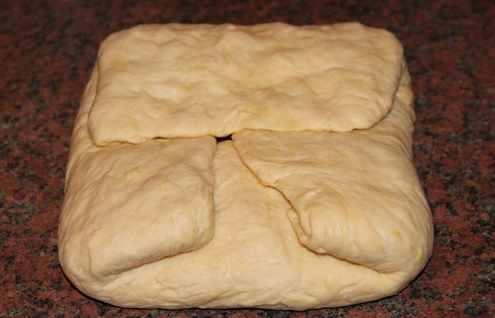 Рождественский штоллен