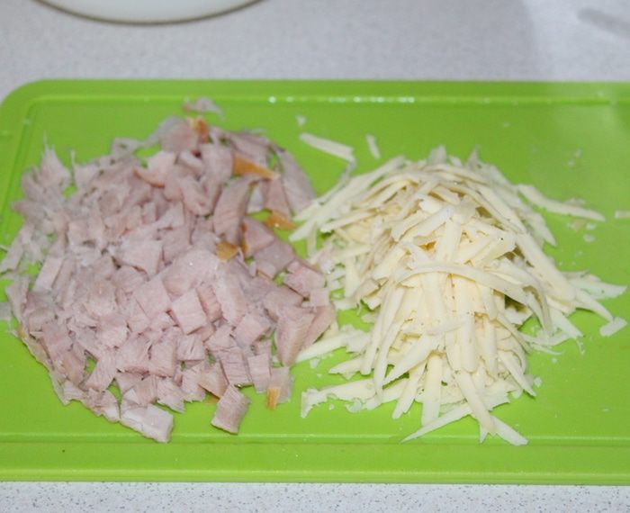 Фриттата с копченой куринной грудкой и рисом