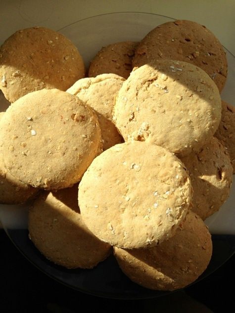 Коржики на сыворотке с вареньем