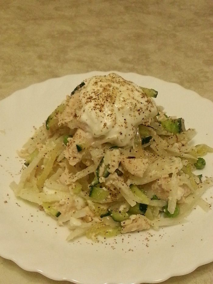 Зеленый салат из дайкона