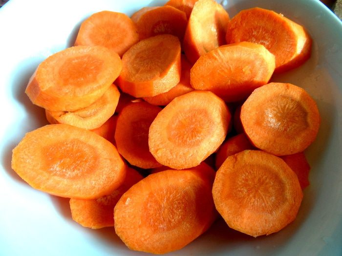 Курица с морковью и картофелем