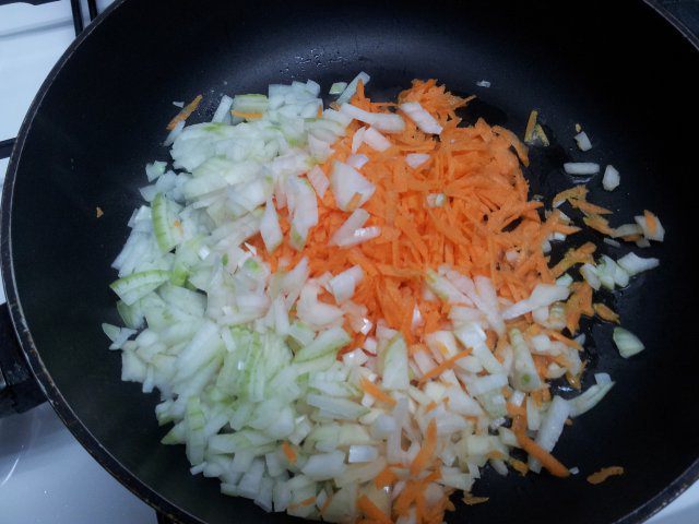 Мясо с черносливом