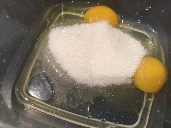 Шоколадные блины с медовой облепихой