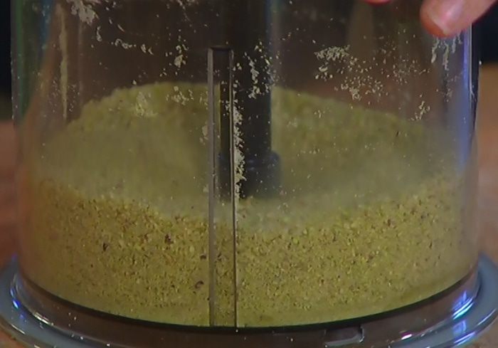 Фисташковые пончики