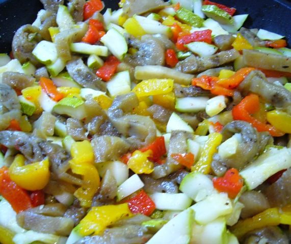 Печеные овощи с морепродуктами