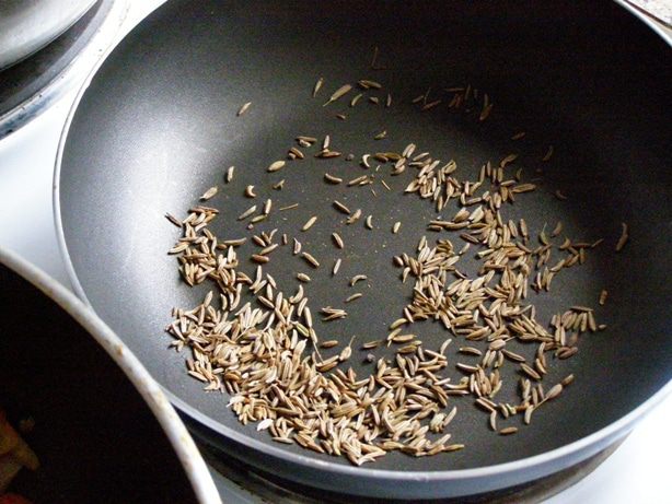 Мексиканское чили из курицы с сальсой из помидоров