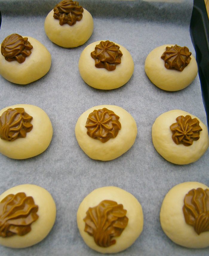 Булочки с кофейной корочкой (Coffee buns)