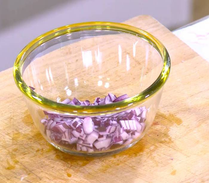 Креветки с огурцами на тостах 