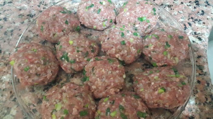 Мясные котлеты с гречкой и кабачковое пюре