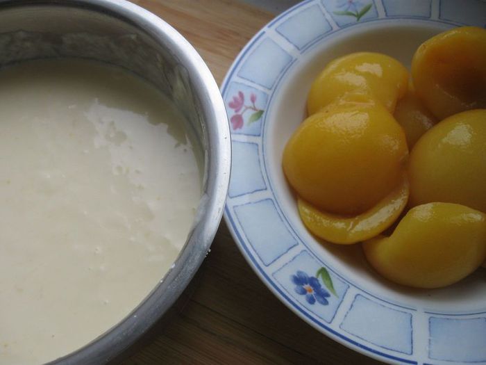  Пирог с творогом и персиками