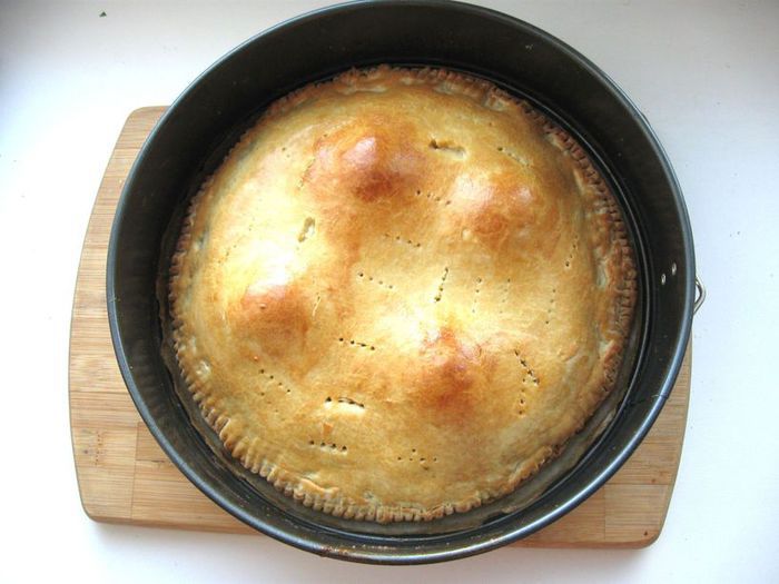 Пирог с яйцами и грибами