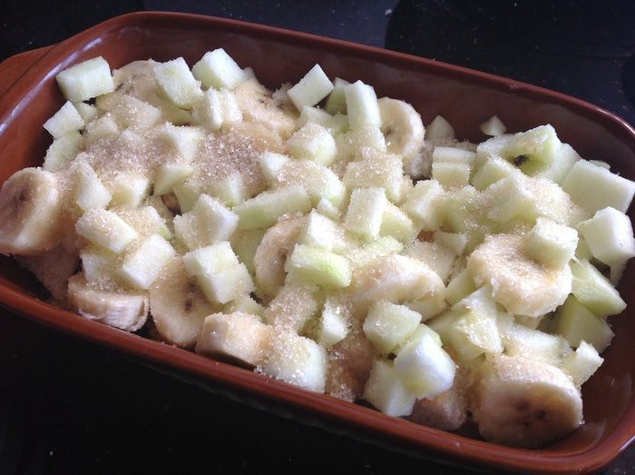 Хлебный яблочно-банановый пудинг