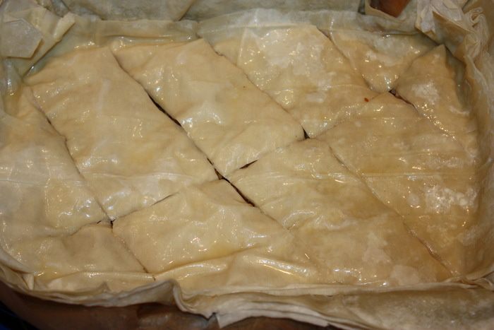 Яблочная пахлава с лавандовым сиропом