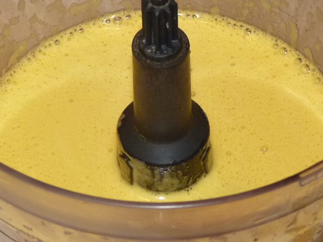 Золотистая картофельная бабка