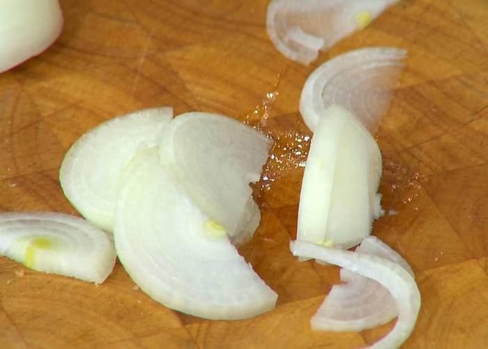 Цыпленок, фаршированный вишней