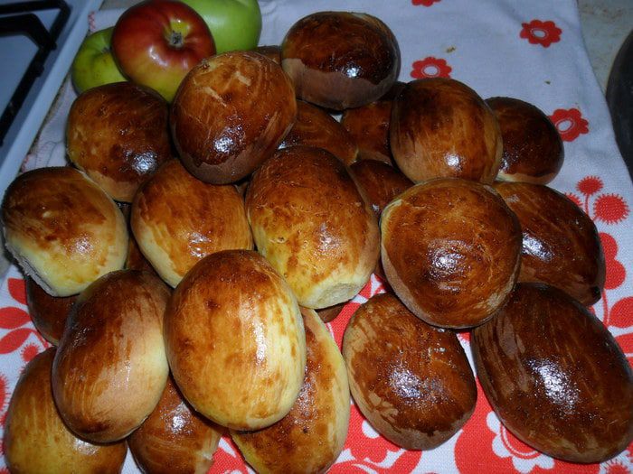 Пирожки с яблоками